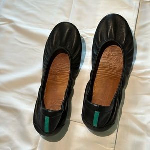 Tieks Matte Black Flats, size 6